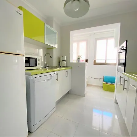 아파트 Portobello - A 50 Metros De La Playa!